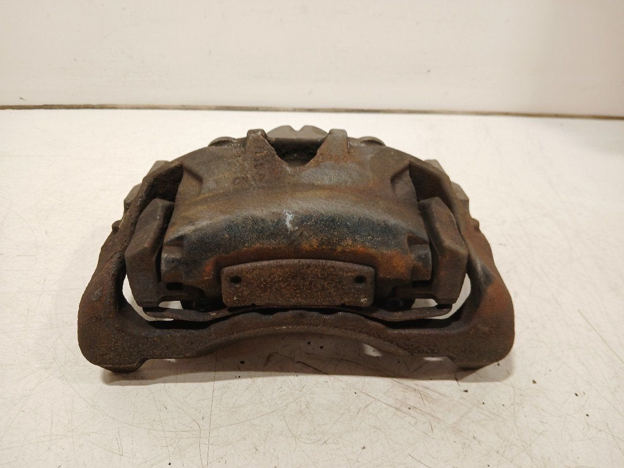 Remklauw links voor Volvo S60, Onderdelen@venauto.nl, Van der Ven Autorecycling B.V., Gebruikt, Ettenseweg 76, 4706 PB Roosendaal, The Netherlands