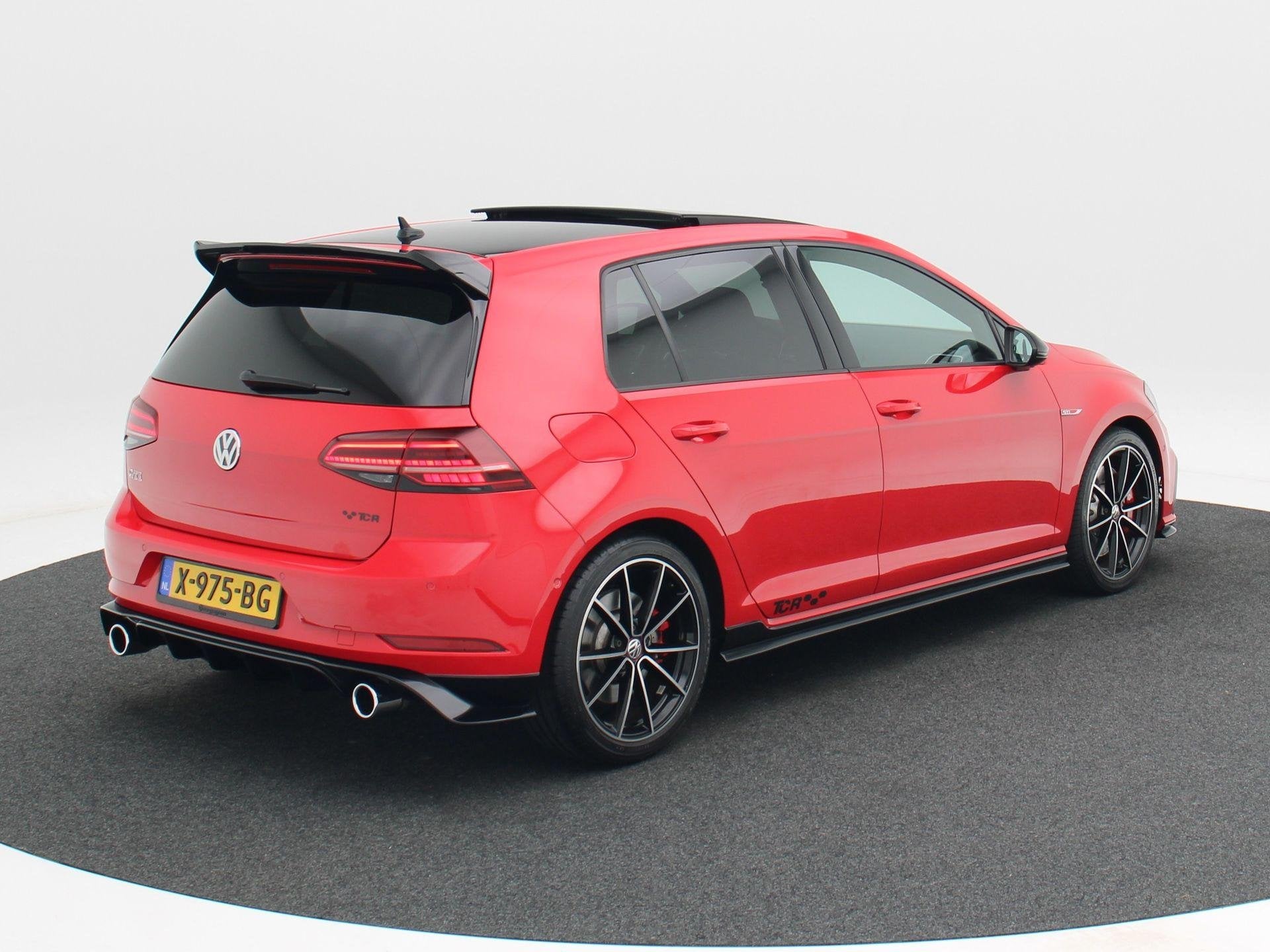 Volkswagen Golf 2.0 TSi GTi 290 Pk TCR | Panorama Dak | Adap, 1330 kg, Gebruikt, 4 cilinders, 1984 cc