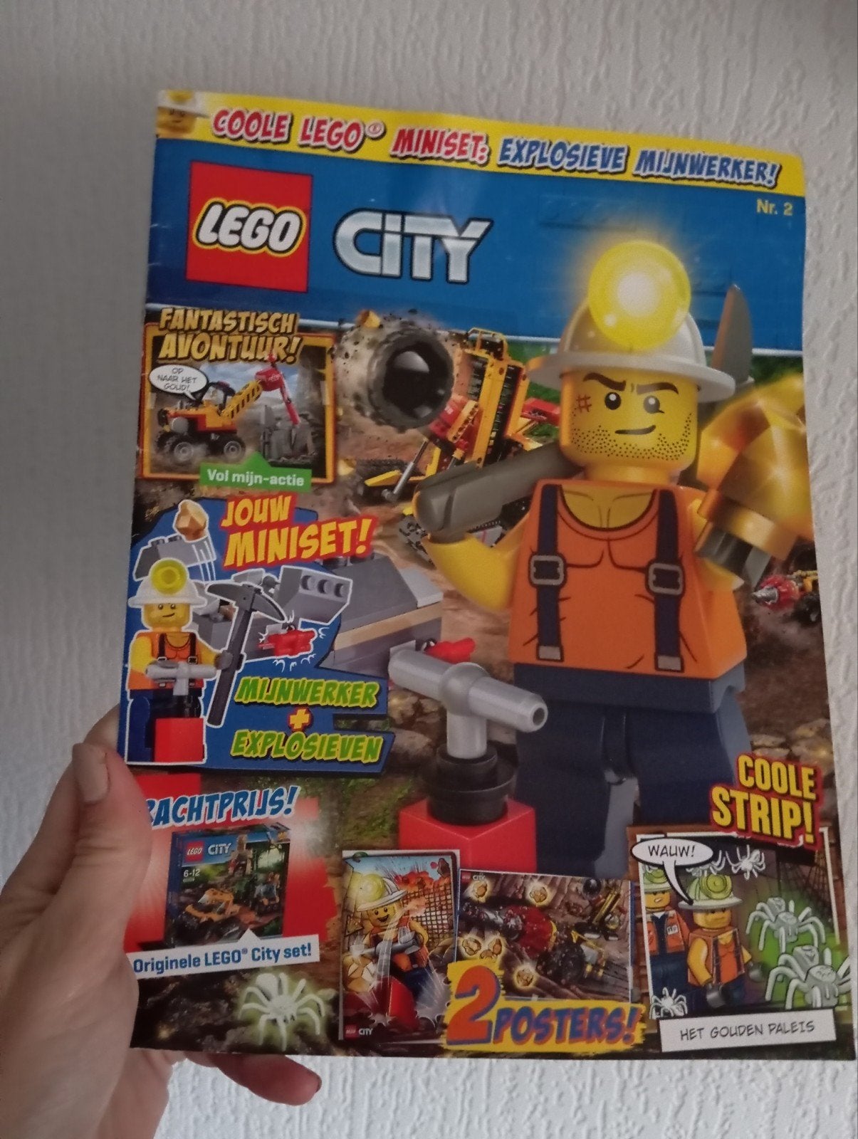 Lego City Magazine nr. 2 met 2 posters en stripverhaal, Boeken, Tijdschriften en Kranten, Ophalen of Verzenden, Overige typen