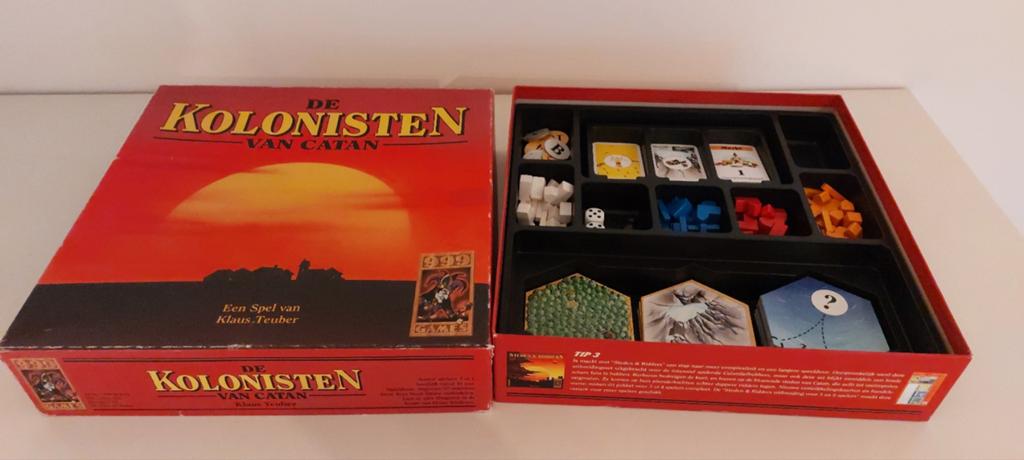 Kolonisten van Catan met mooie houten speelstukken, Een of twee spelers, Ophalen, Gebruikt, 999 Games b.v.