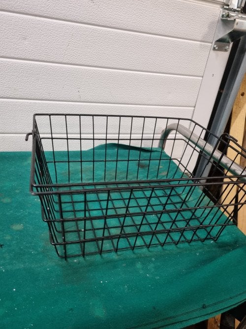 mand metaal zwart met hengsel, Ophalen of Verzenden, 'T Olde Gre-j, Info@toldegrej.nl, Endepoelstraat 20f Didam