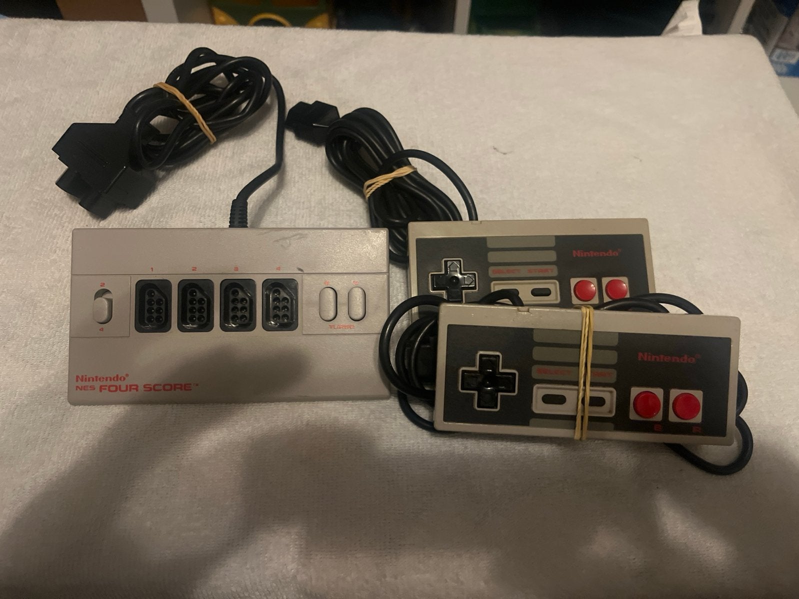 Nintendo NES Four Score met 2 controllers, Ophalen of Verzenden, Gebruikt, Met 2 controllers