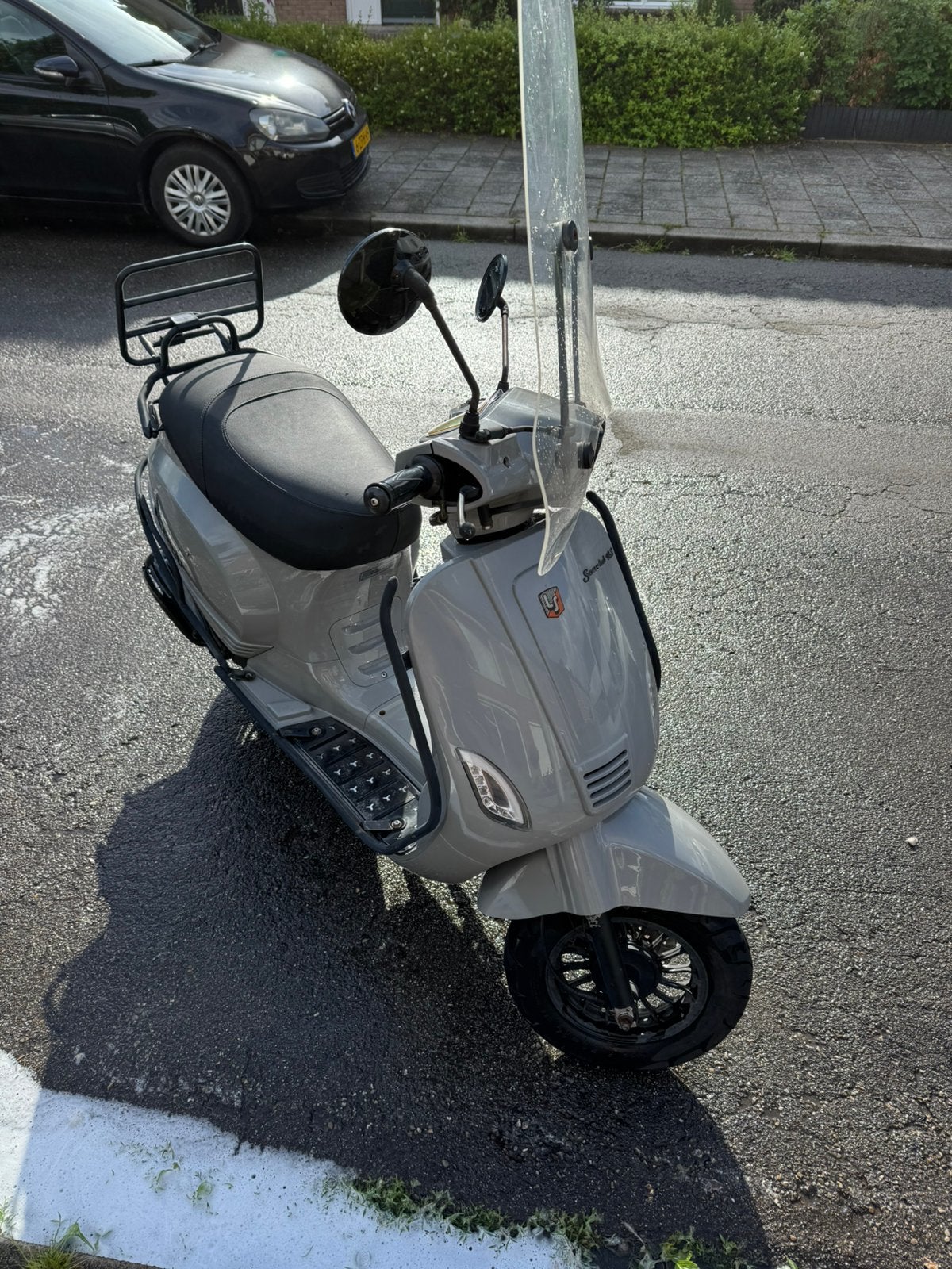 Zeer nette la souris sourini rs, Fietsen en Brommers, Ophalen, Zo goed als nieuw, Benzine, Overige merken