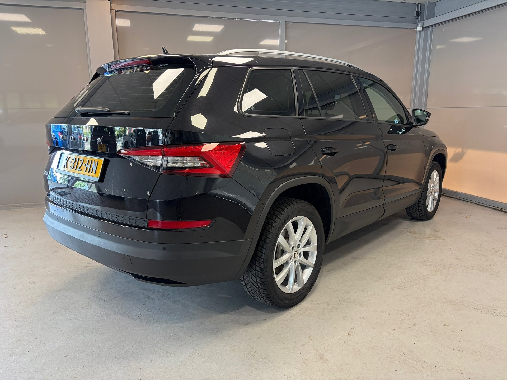 Skoda Kodiaq Business Edition 1.5 TSI DSG | 7 Persoons | Weg, Auto's, Dealer onderhouden, 4 cilinders, 150 pk, Zwart