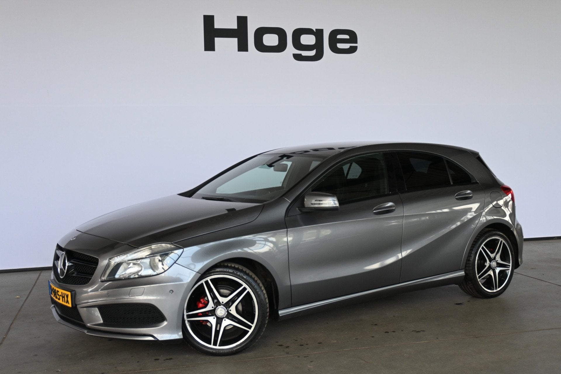 Mercedes-Benz A-Klasse 180 CDI AMG Automaat Airco Navigatie, Auto's, Euro 5, Gebruikt, Met garantie (alle), 23 km/l
