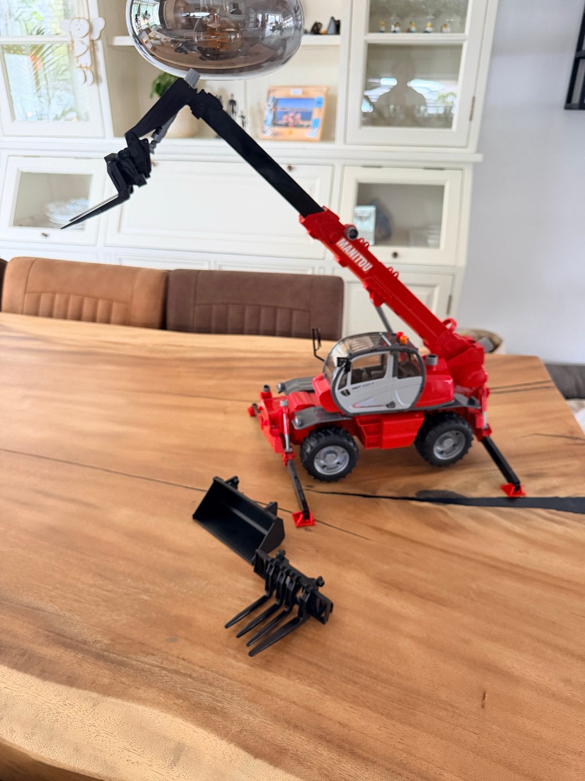 Bruder Manitou MRT 2150 verreiker met accessoires, Ophalen, Zo goed als nieuw
