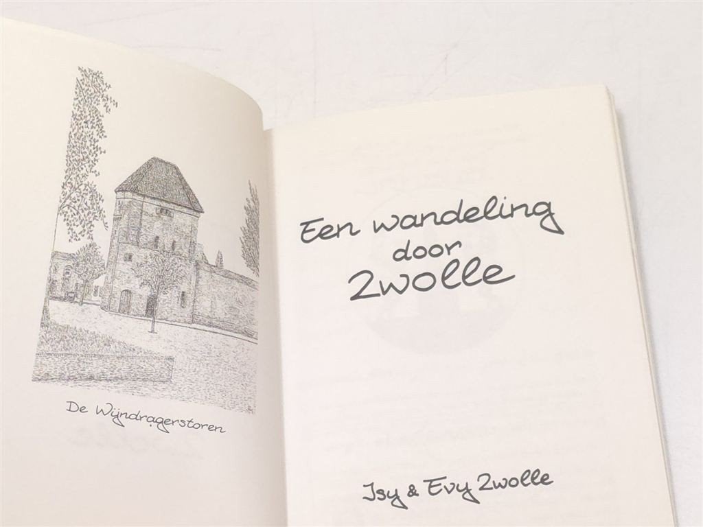 Een Wandeling door Zwolle — Lokale Wandelgids Stad, Boeken, Geschiedenis | Stad en Regio, Ophalen of Verzenden, Gelezen