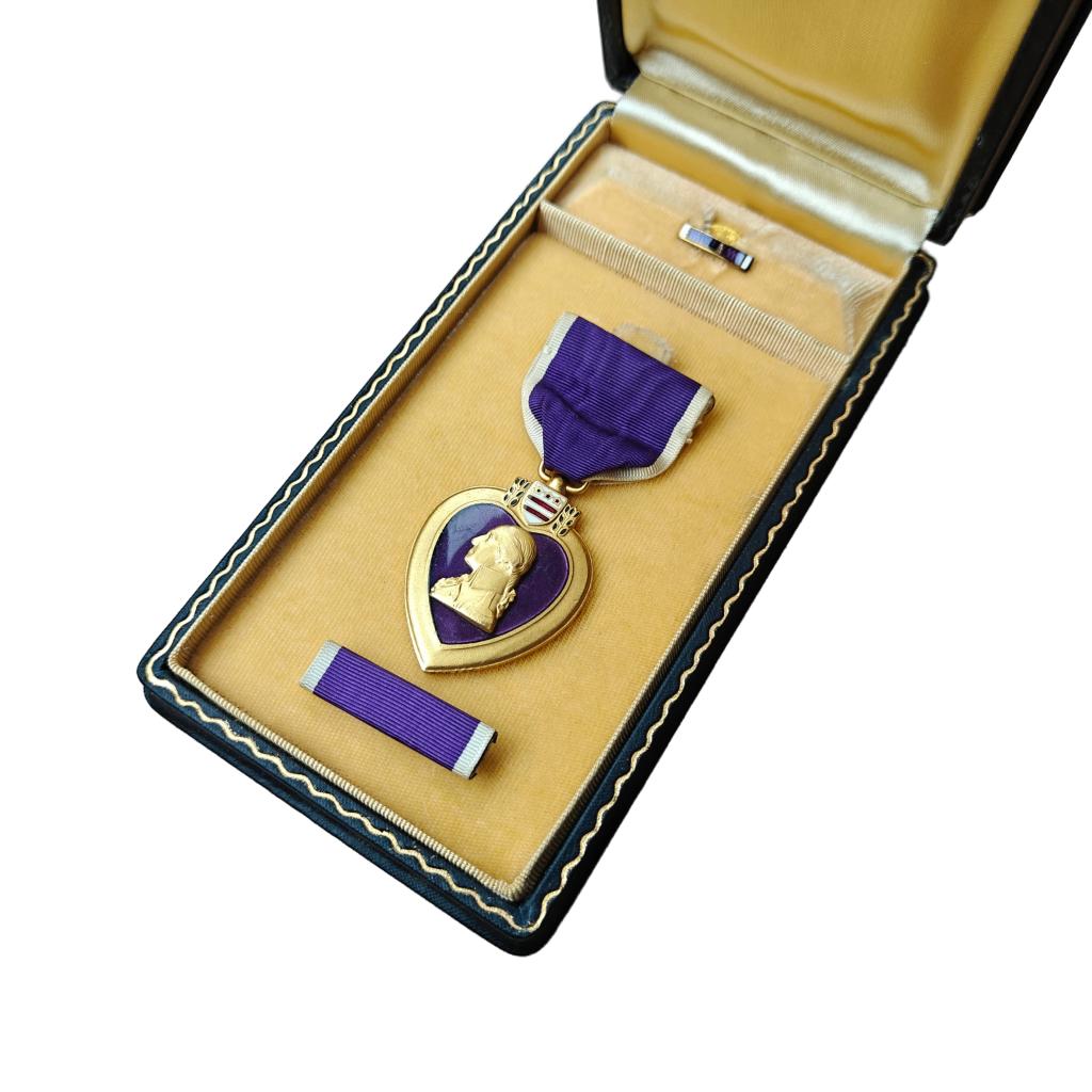 WWII US Purple Heart Medal With Box Numbered, Verzamelen, Militaria | Tweede Wereldoorlog, Ophalen of Verzenden, Amerika, Embleem of Badge