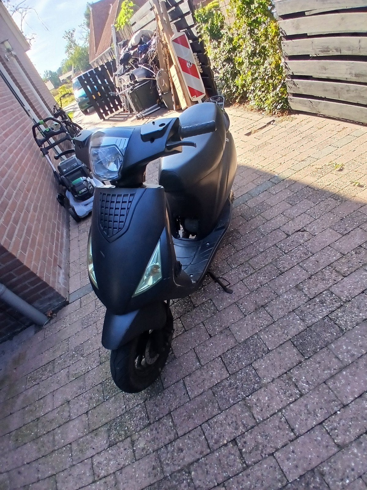 La Souris City Scooter, Ophalen