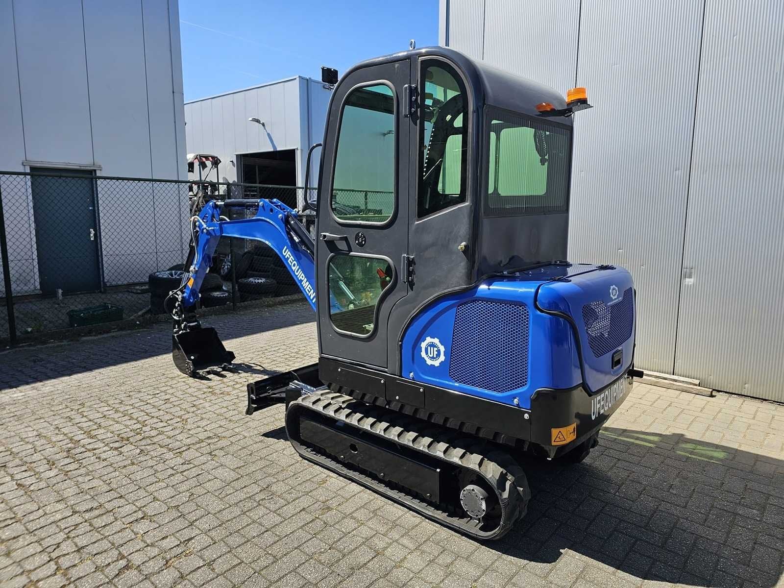 UF Equipment NM25 Minigraver Kubota motor en snelwisselsyste, Graafmachine