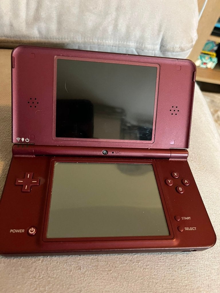 Nintendo DSi LL / DSi XL + 32GB geheugenkaart + veel games, Ophalen, Gebruikt, Overige genres, 3 spelers of meer
