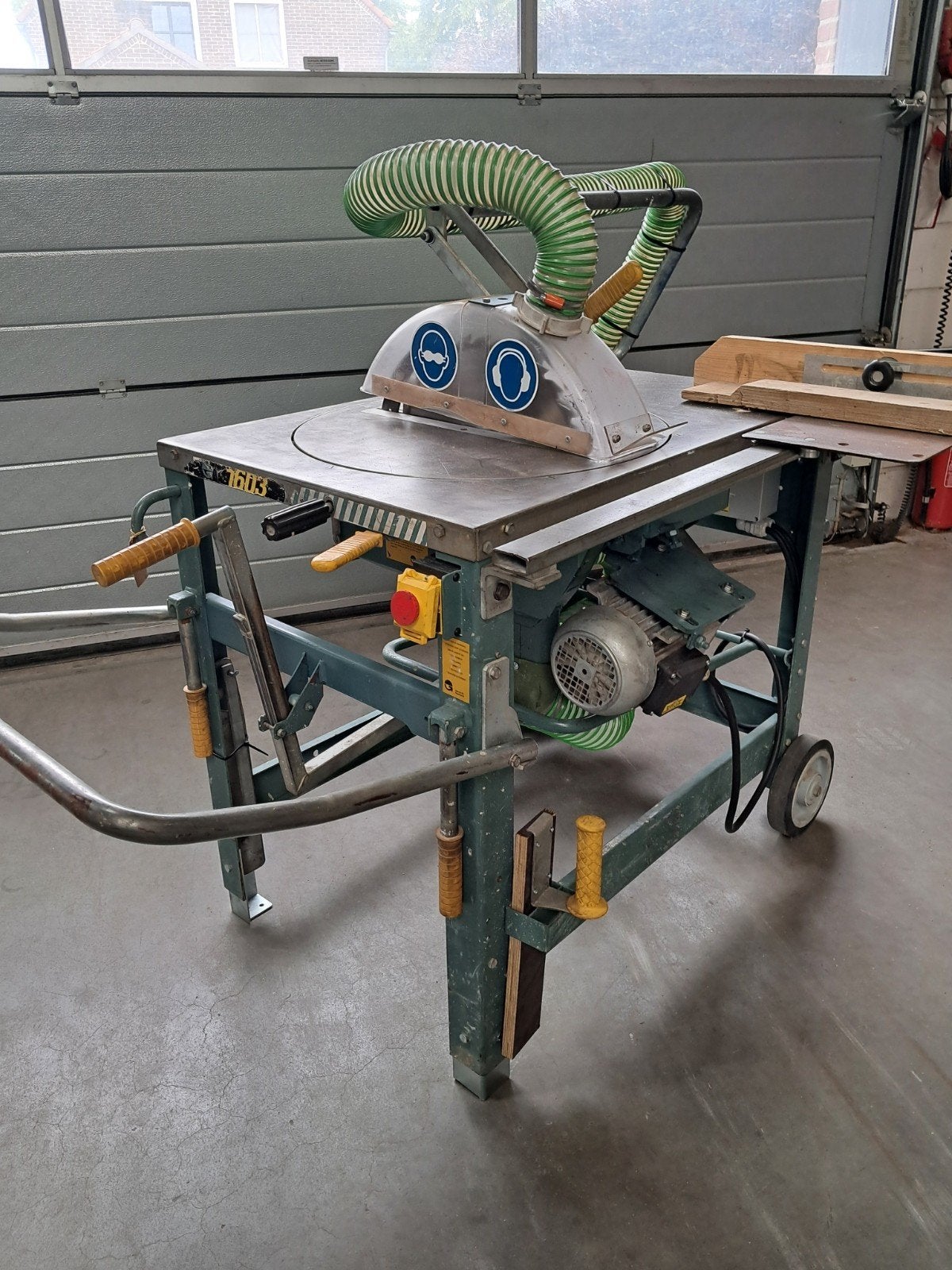 Gjerde 1603 400v bouwzaag zaagmachine, Ophalen