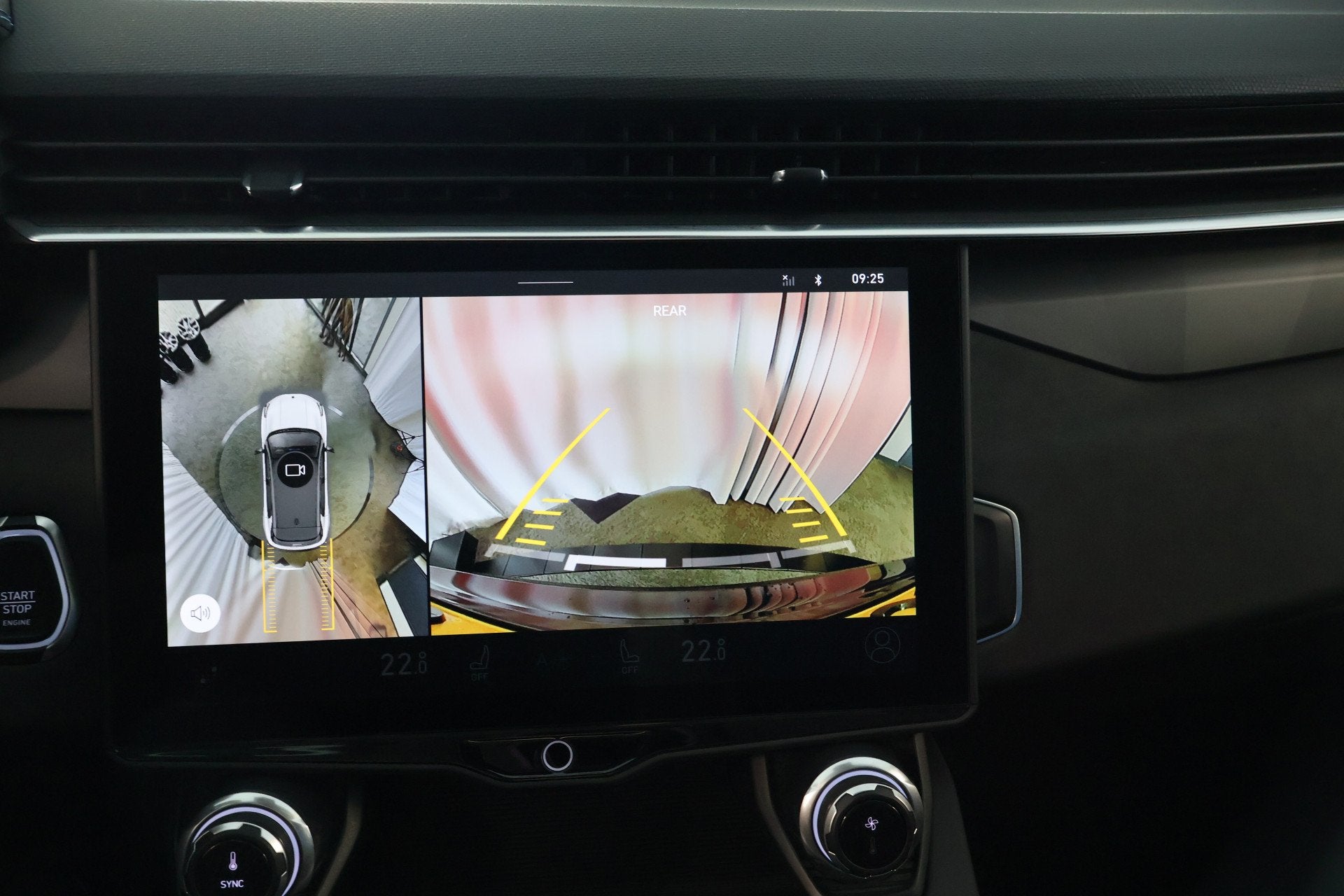 Lynk & Co 01 1.5 PHEV, NAP, Panoramadak, 360camera, Keyless, Auto's, Stof, Euro 6, Zwart, Origineel Nederlands