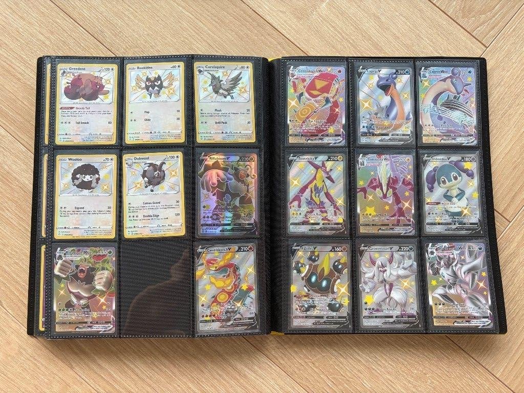 Shining Fates + Shiny Vault Master Set Compleet, Hobby en Vrije tijd, Verzamelkaartspellen | Pokémon, Ophalen, Zo goed als nieuw