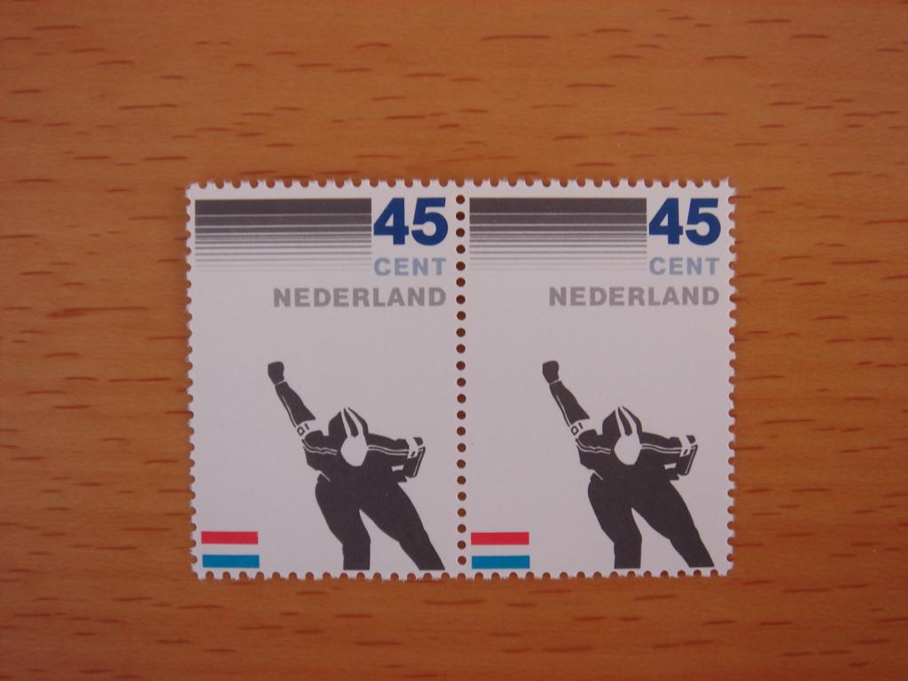 NVPH 1261 Koninkl. Nederl. Schaatsenrijders Bond (KNSB) 2x , Postzegels en Munten, Ophalen of Verzenden, Na 1940, Postfris