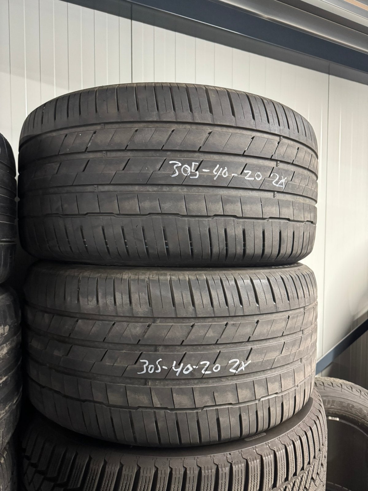 305-40-20 2x hankook, Ophalen, Band(en), 20 inch, Zomerbanden