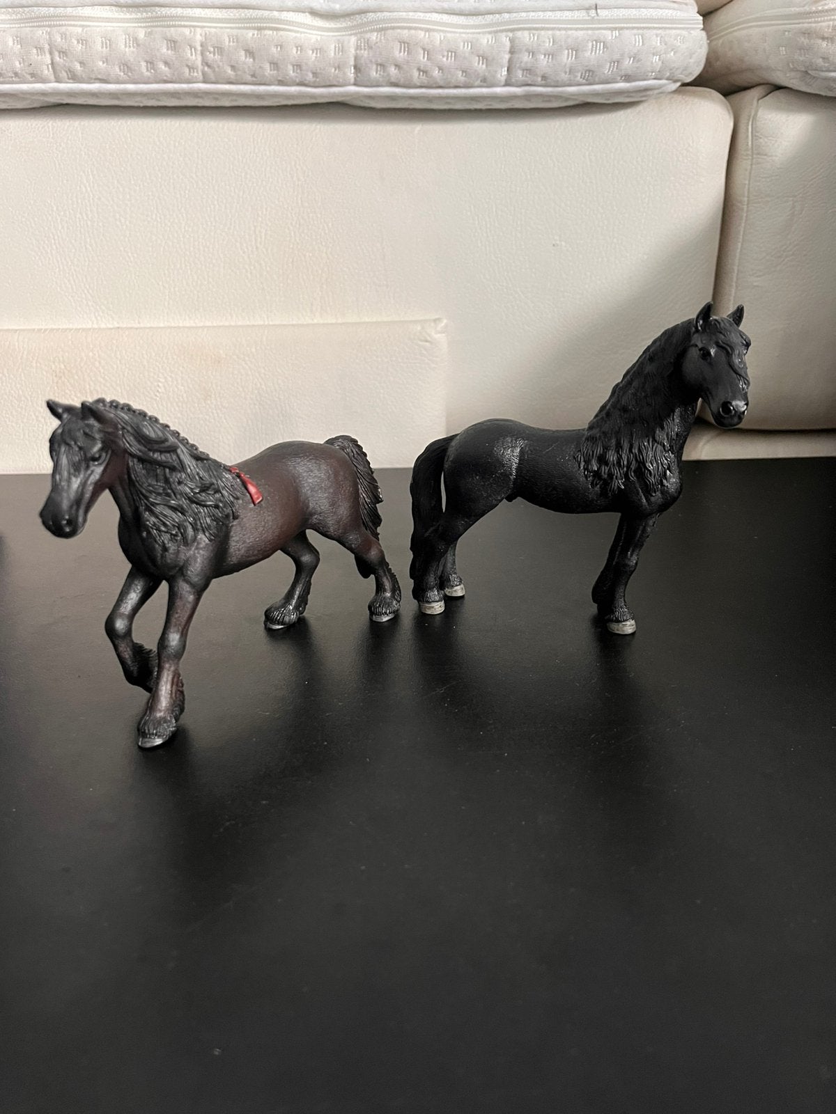 Schleich Friese paarden, Ophalen of Verzenden, Zo goed als nieuw, Paard, Beeldje of Figuurtje