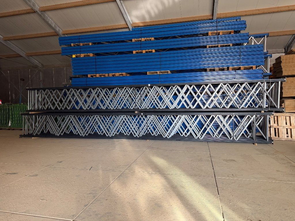 Palletstelling AR in goede staat, Ophalen
