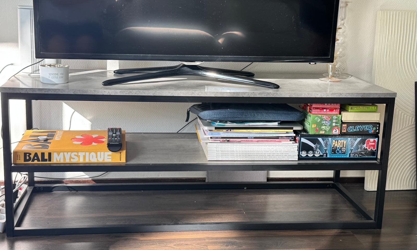 DOKKEDAL TV meubel JYSK - Zo goed als nieuw, Ophalen, 100 tot 150 cm, Zo goed als nieuw, Minder dan 100 cm