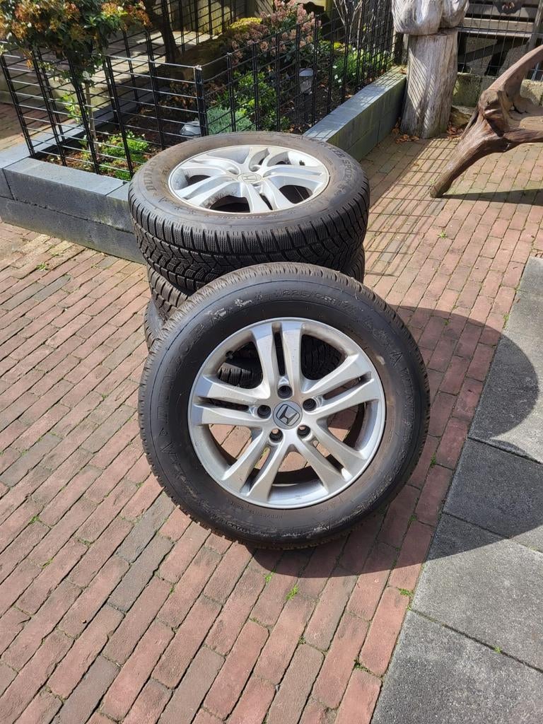 Lichtmetalen velgen met winterbanden Honda CRV, Auto-onderdelen, Banden en Velgen, Ophalen of Verzenden, Winterbanden, Velg(en)