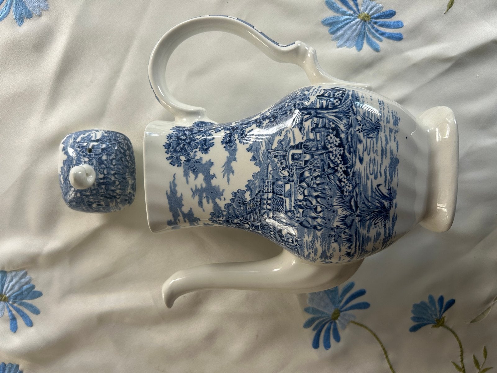 Antieke Myott 'Coaching Days' Theepot - Blauw/Wit, Ophalen of Verzenden