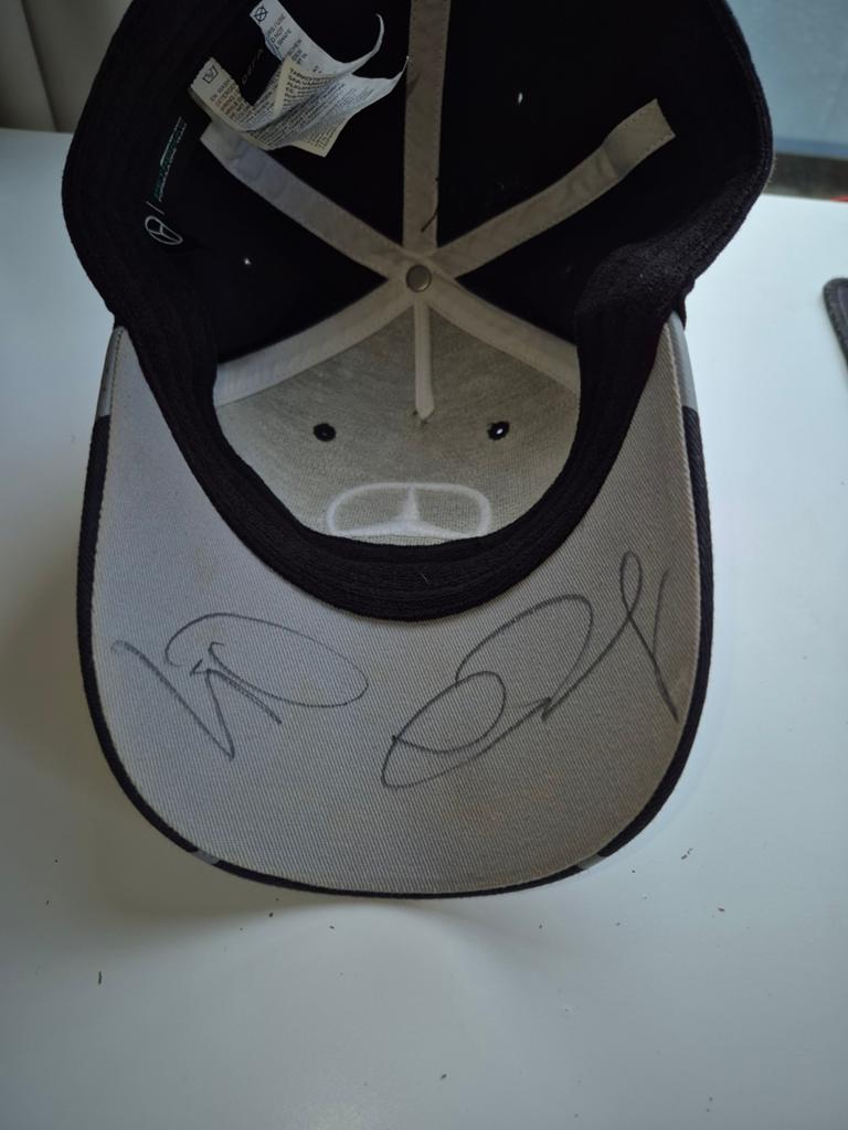 Mercedes pet ondertekend door Lewis Hamilton en Nico Rosberg, Kleding | Heren, Hoeden en Petten, Ophalen of Verzenden