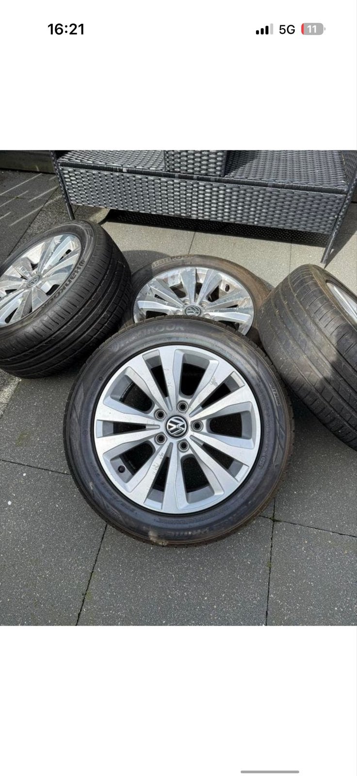 Volkswagen banden met velgen, Auto-onderdelen, Banden en Velgen, Ophalen, Gebruikt, Banden en Velgen, 17 inch