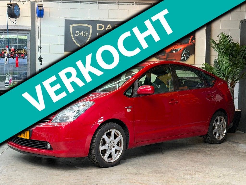 Toyota Prius 1.5 VVT-i CAMERA|NAVI|PARK ASSIST|PDC|CRUISE, Auto's, Toyota, Gebruikt, 4 cilinders, 23 km/l, Bedrijf