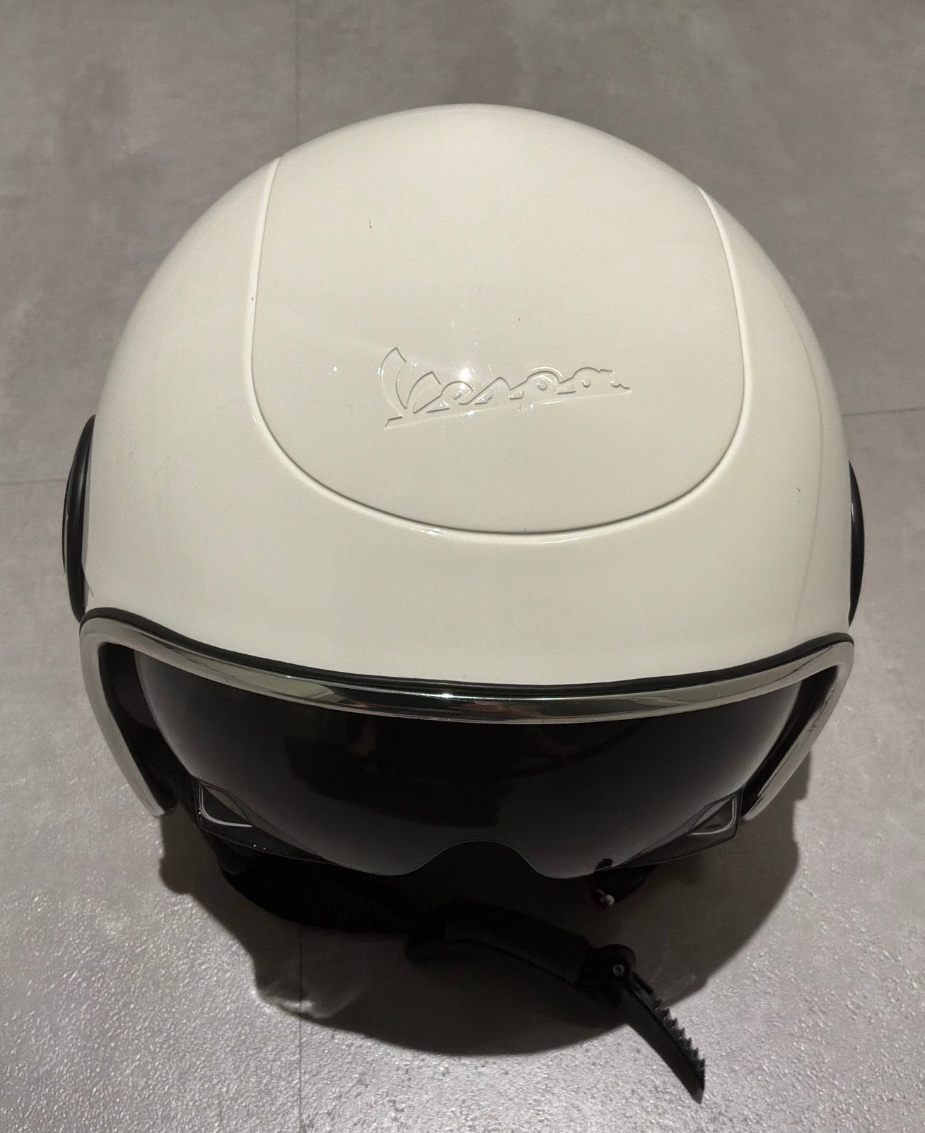 Orginele witte Vespa helm, Fietsen en Brommers, Brommerhelmen, Ophalen of Verzenden, Zo goed als nieuw
