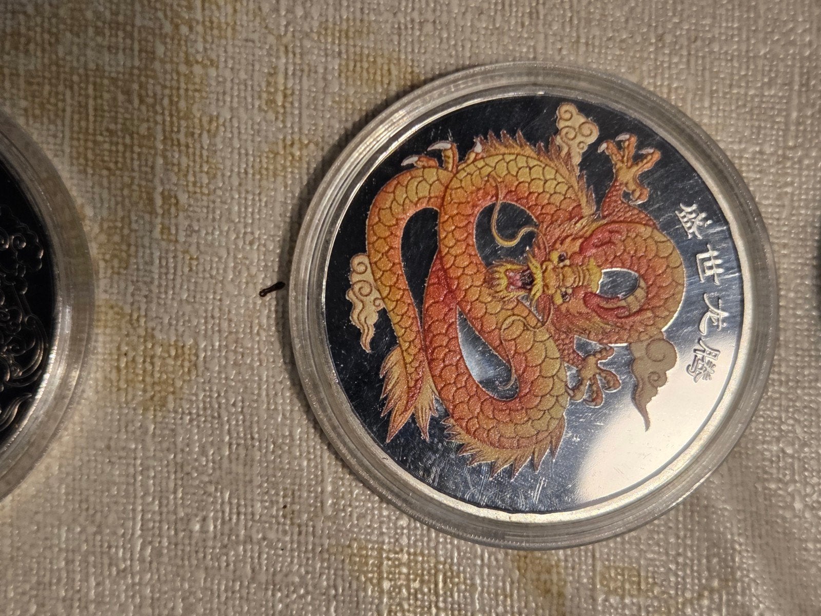 Zilverenkleurige munt Chinese Draak en Dierenriem, Postzegels en Munten, Ophalen of Verzenden, Overige materialen