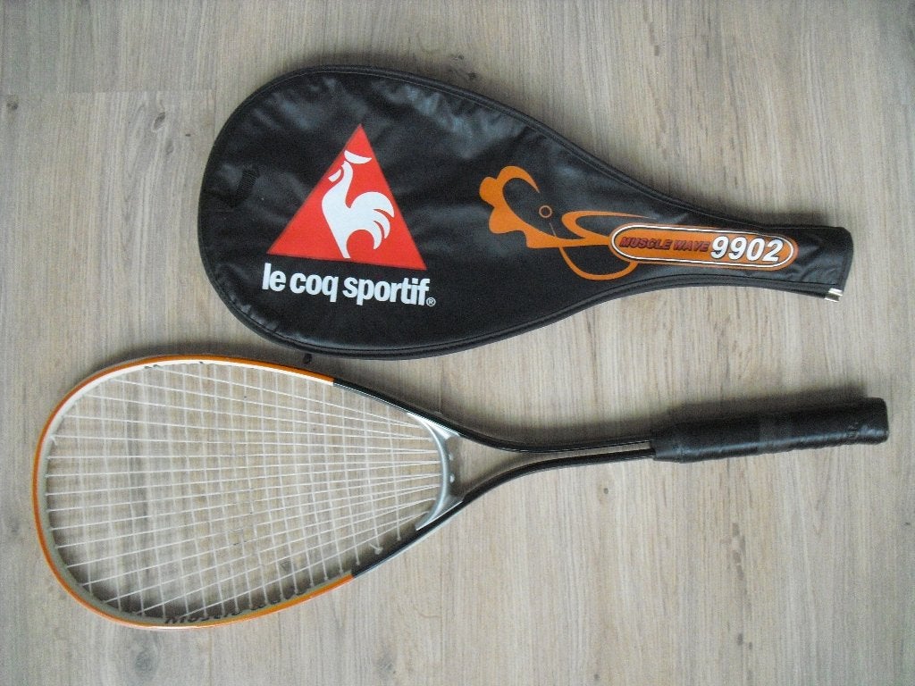 Squash racket Le Coq Sportig Muscle Wave 9902, Sport en Fitness, Squash, Ophalen of Verzenden, Zo goed als nieuw, Racket, Met hoes