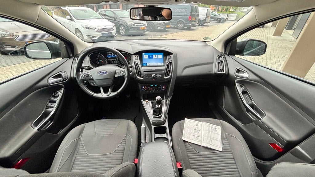 Ford Focus Wagon 125pk Titanium XENON | CLIMA | SONY SOUNDSY, Gebruikt, Zwart, Origineel Nederlands, 3 cilinders