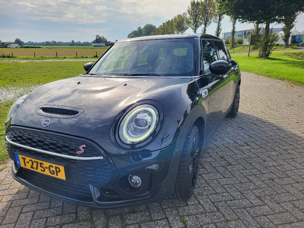 Mini Clubman Cooper S 192pk Aut/JCW/Pano/Leder, Zwart, Leder, Particulier, Geïmporteerd