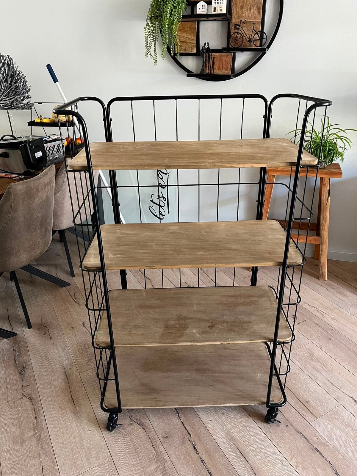 Industriële trolley/rek met 3 houten planken, Ophalen, Gebruikt