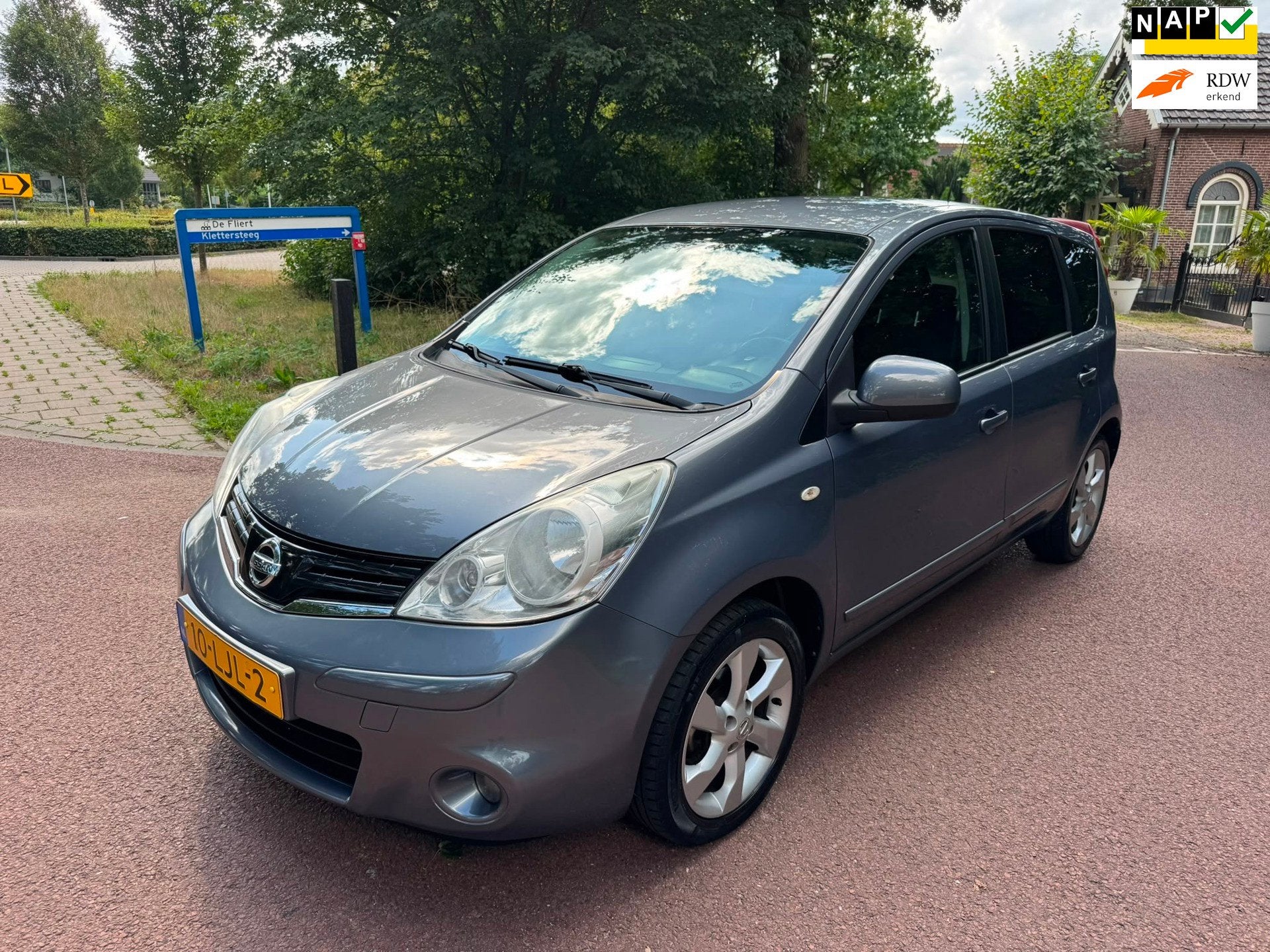 Nissan Note 1.6 Acenta / Navi / Airco / Automaat / NAP / PDC, Auto's, 15 km/l, Gebruikt, 750 kg, 4 cilinders