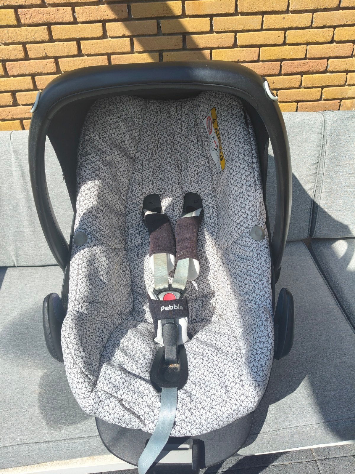 Maxi-Cosi Pebble autostoel met 2wayFix base, Ophalen, Autogordel of Isofix, Zijbescherming, Zo goed als nieuw