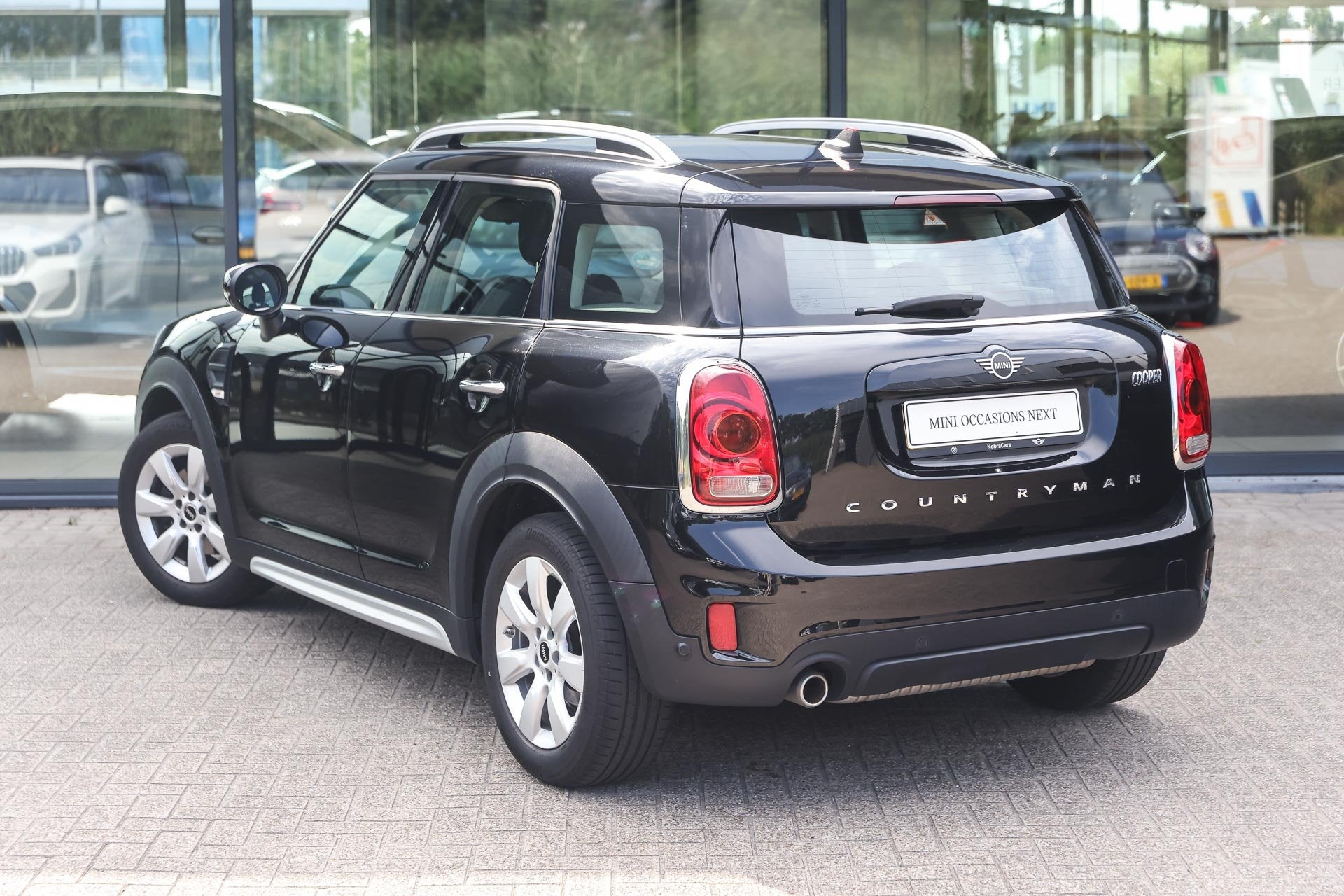 MINI Countryman Cooper Automaat / Comfortstoelen / Stoelverw, 136 pk, Gebruikt, Countryman, Zwart