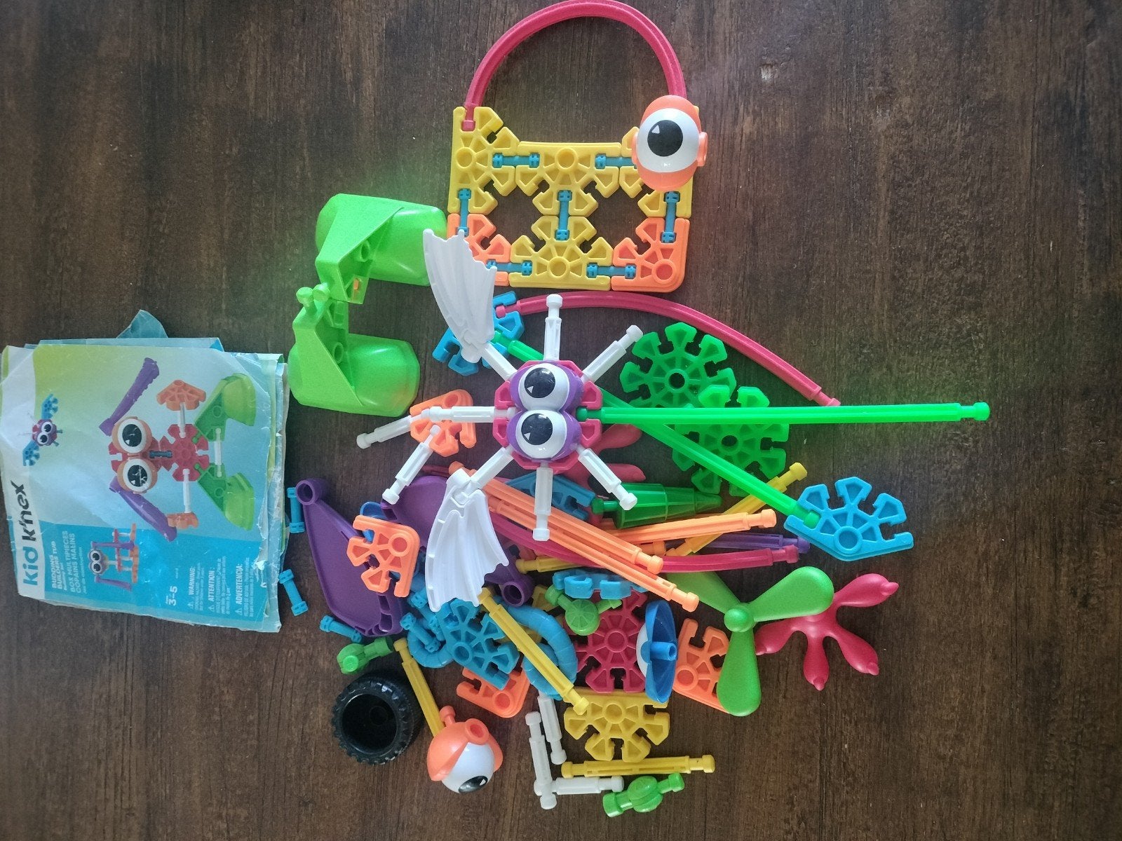 Kid K'nex bouwset met diverse onderdelen, Ophalen