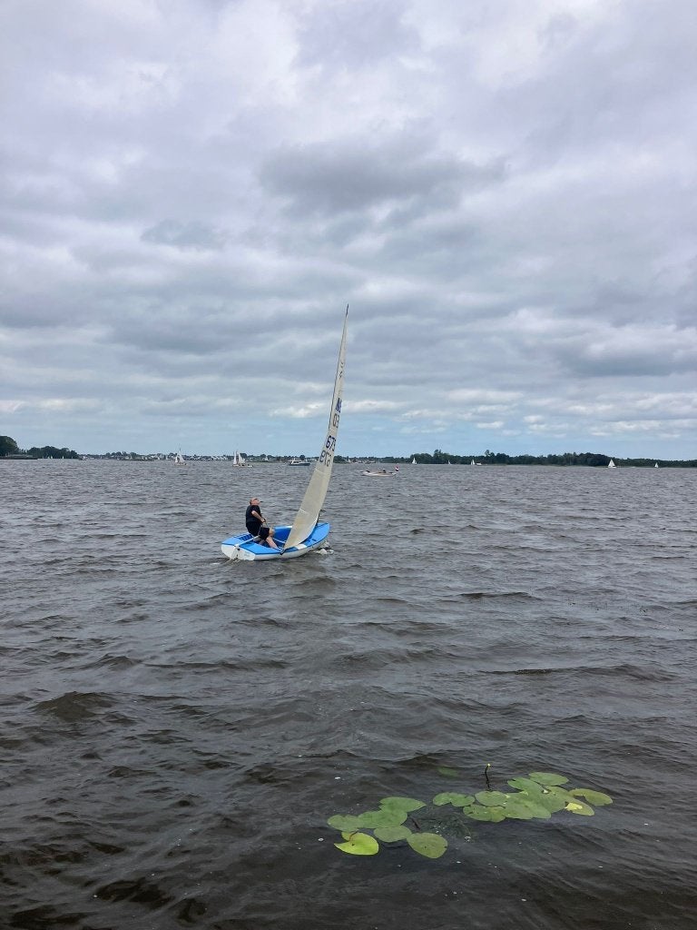 Finn zeilboot (NED697), Ophalen, Gebruikt, Polyester, Dekzeil