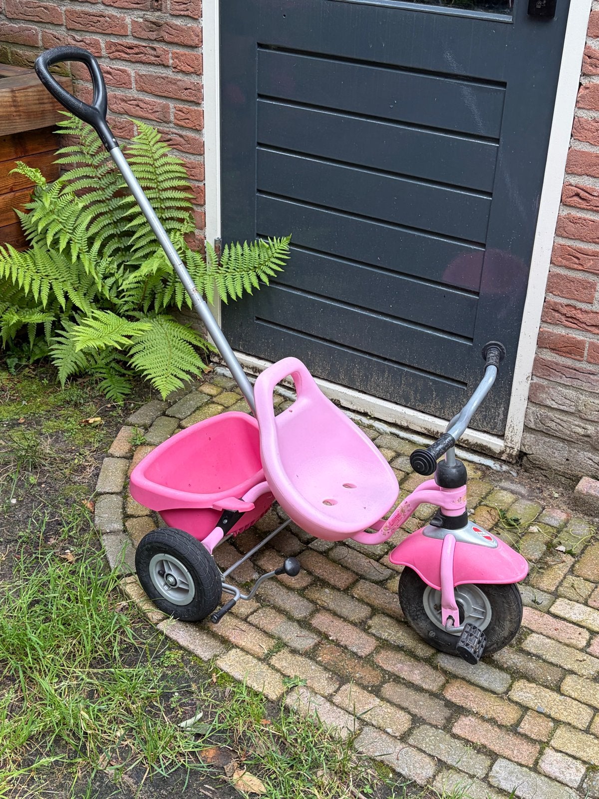 Roze Puky driewieler met duwstang, Ophalen, Gebruikt, Terugtraprem, Duwstang