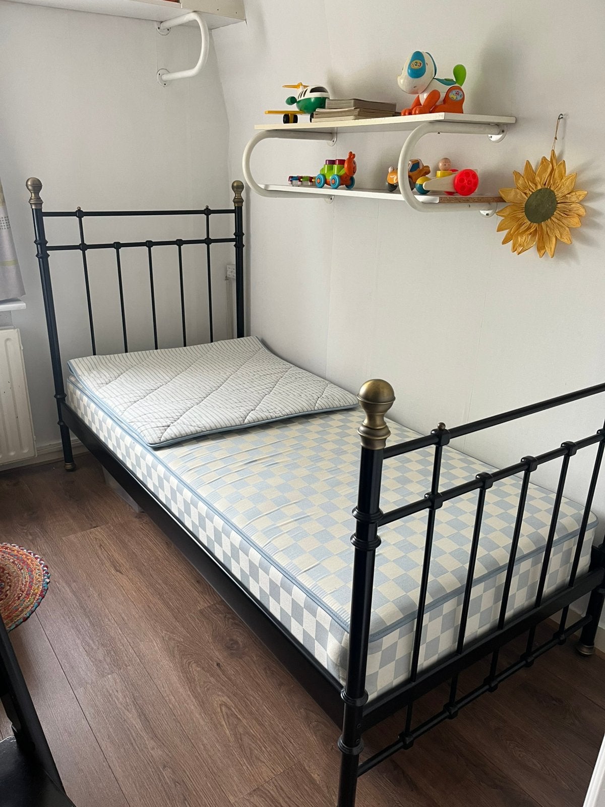 Ikea bed stalen frame., Ophalen, Gebruikt, 90 cm, Eenpersoons