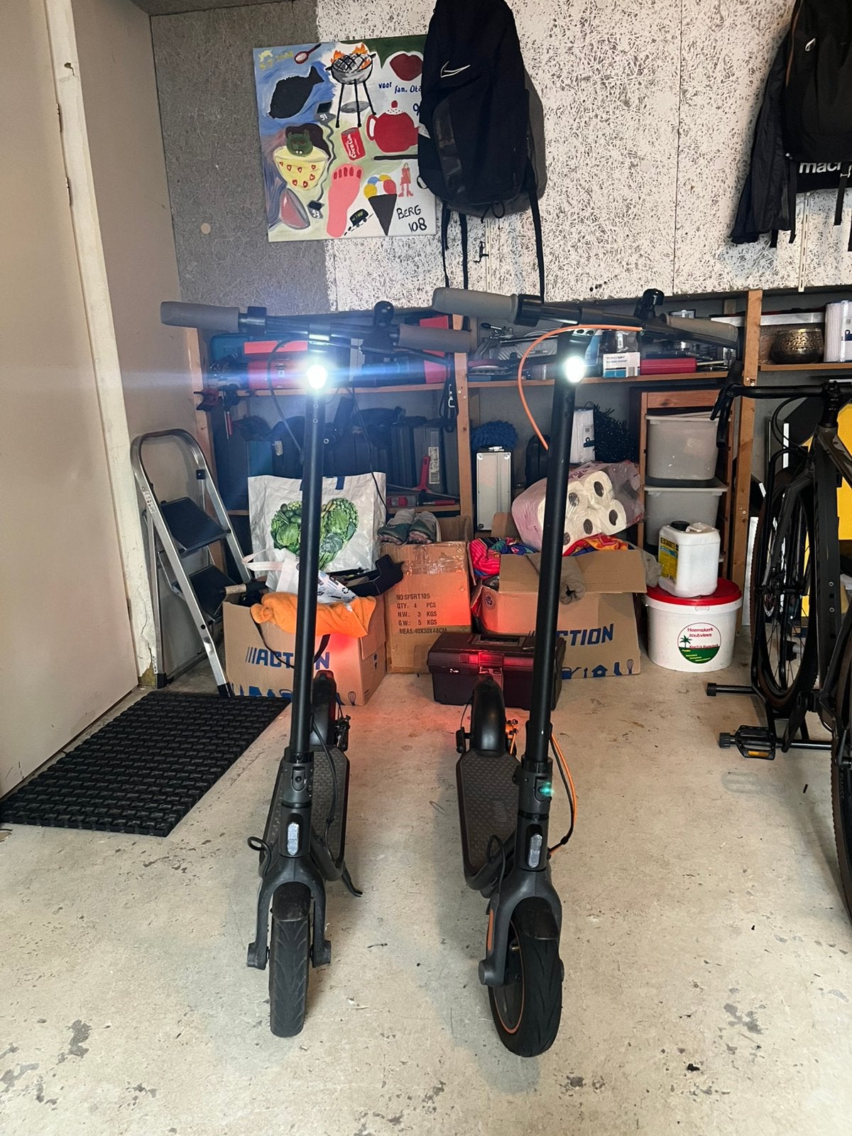2 Elektronische step ninebot, Ophalen, Zo goed als nieuw, Elektrische step (E-scooter)