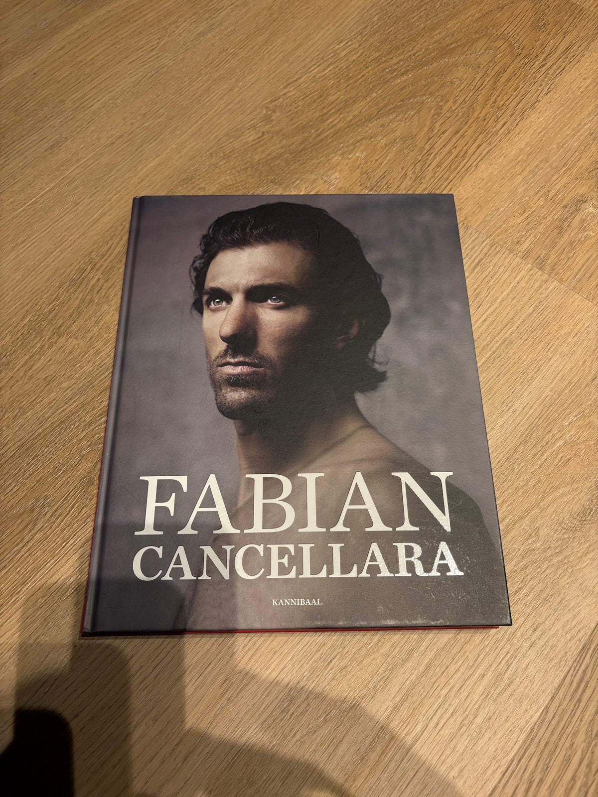 Fabian Cancellera, Ophalen of Verzenden, Zo goed als nieuw, Lopen en Fietsen