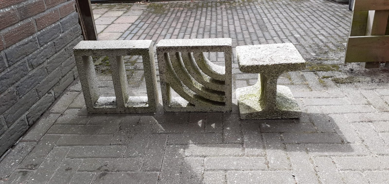 sier blokken van beton voor in de tuin, Ophalen, Gebruikt, Beton