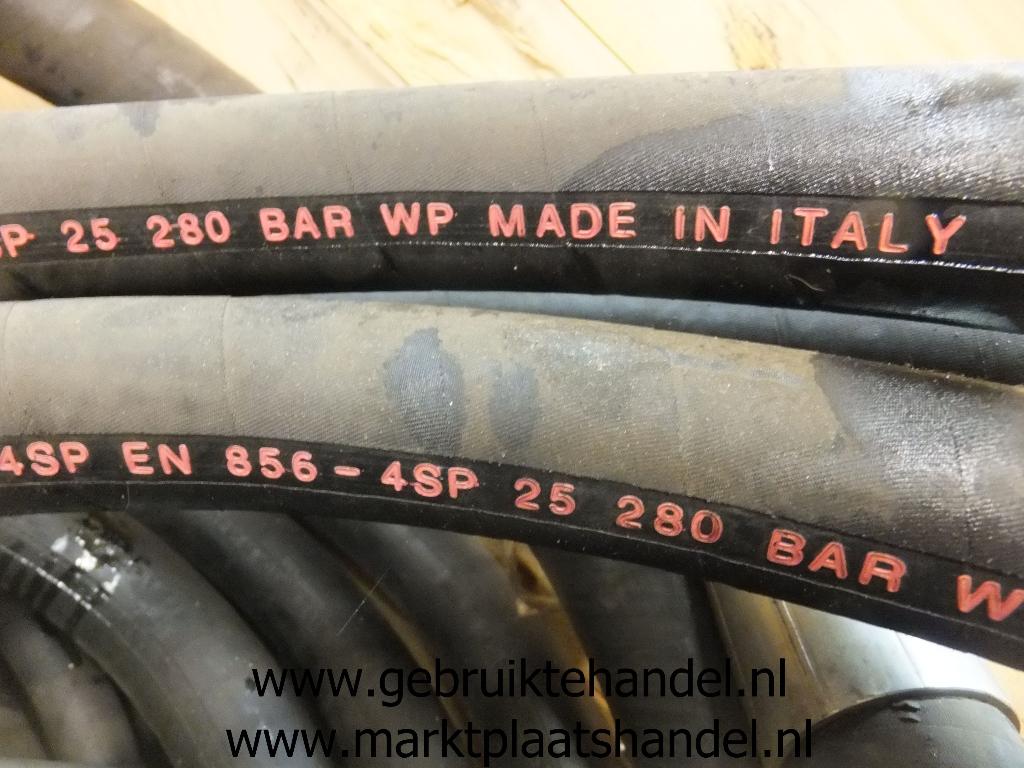 Hydrauliekslang met koppelingen 1” tot 11/4” (43)48, Ophalen, Zo goed als nieuw