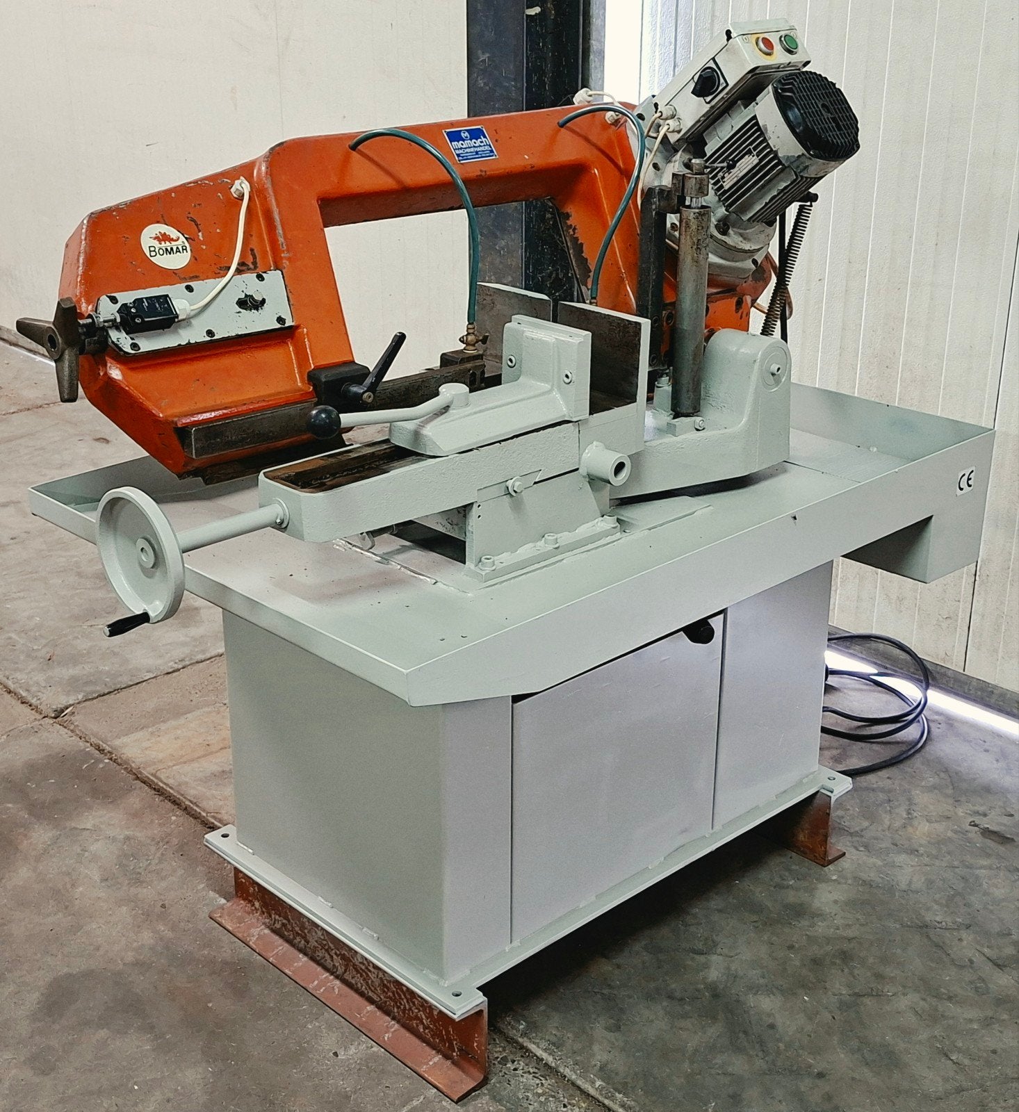 Bomar 220 stg lintzaag 400v, Doe-het-zelf en Verbouw, Gereedschap | Zaagmachines, Ophalen of Verzenden, 1200 watt of meer, Lintzaag