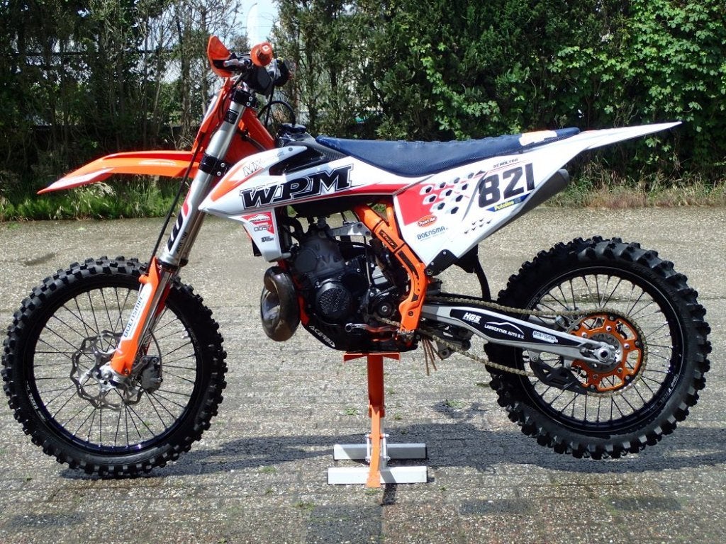 KTM 300 SX 2022 ( net gereviseerd !! 4 uur ), 300 cc, KTM, Crossmotor, Meer dan 35 kW