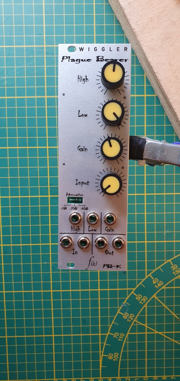 Eurorack plague bearer, Muziek en Instrumenten, Soundmodules, Ophalen of Verzenden, Zo goed als nieuw