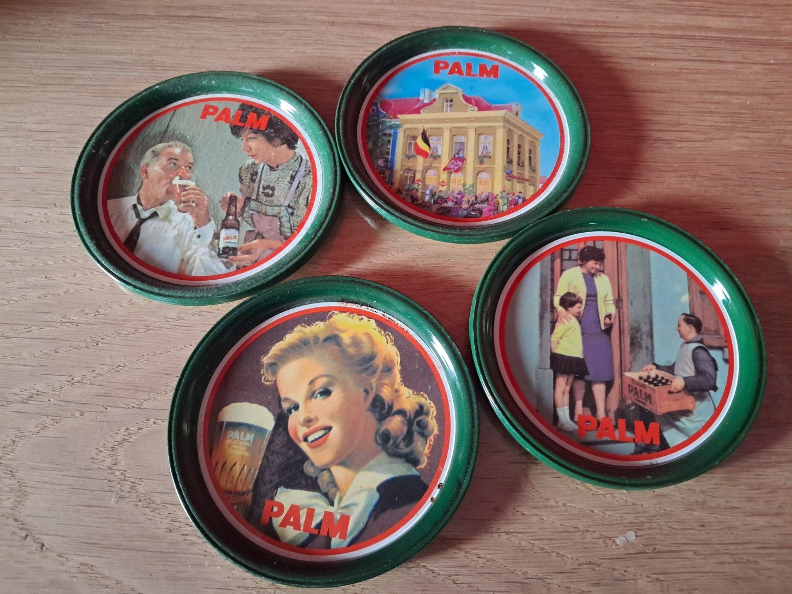 Vintage metalen bieronderzetters van Palm. Per set:, Ophalen of Verzenden, Nieuw, Reclamebord, Plaat of Schild, Palm