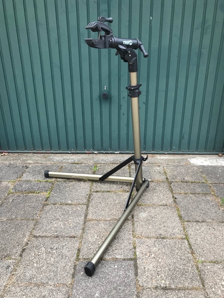Fietsreparatie standaard RED, Fietsen en Brommers, Fietsaccessoires | Fietsgereedschap, Ophalen, Zo goed als nieuw, Overig gereedschap